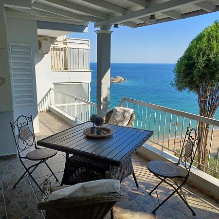 Balcony By The Sea Palaiontsiflikion Exterior foto